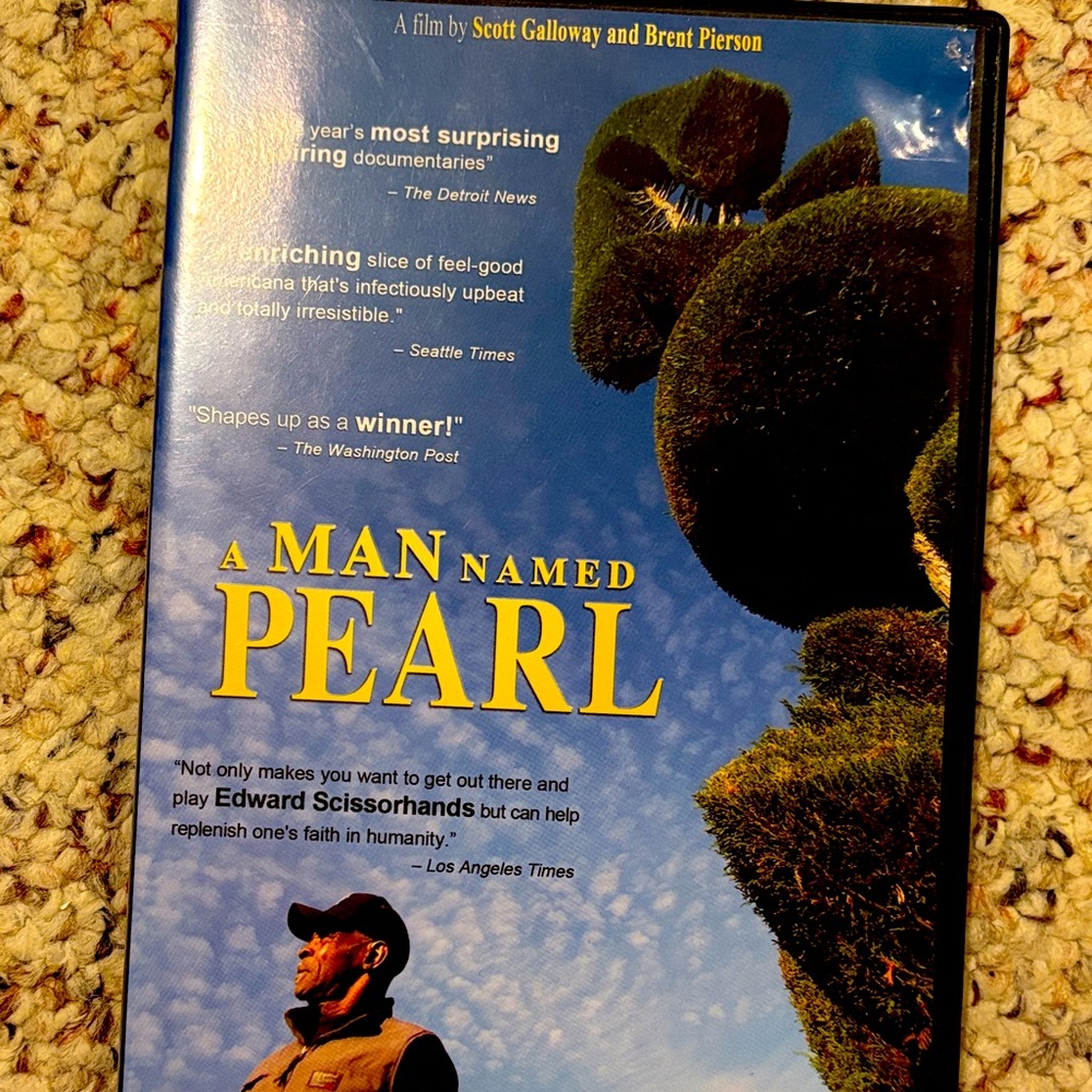 Gently used, A Man Named Pearl DVD 🌳